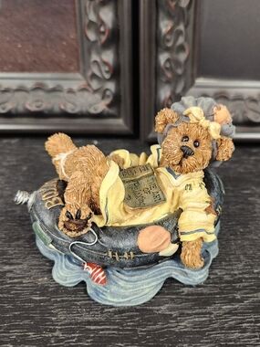 Vintage Boyds Bears - Ima Chillin, Takin It Easy Bearstone Figurine With Box